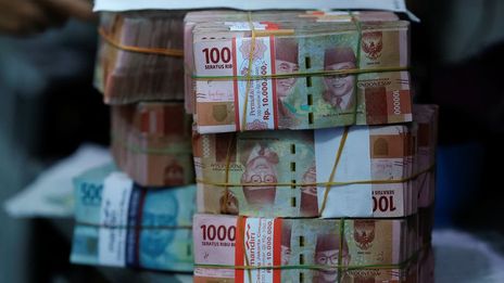 Indonesia central bank sees room for Q4 rate cut if rupiah stablises